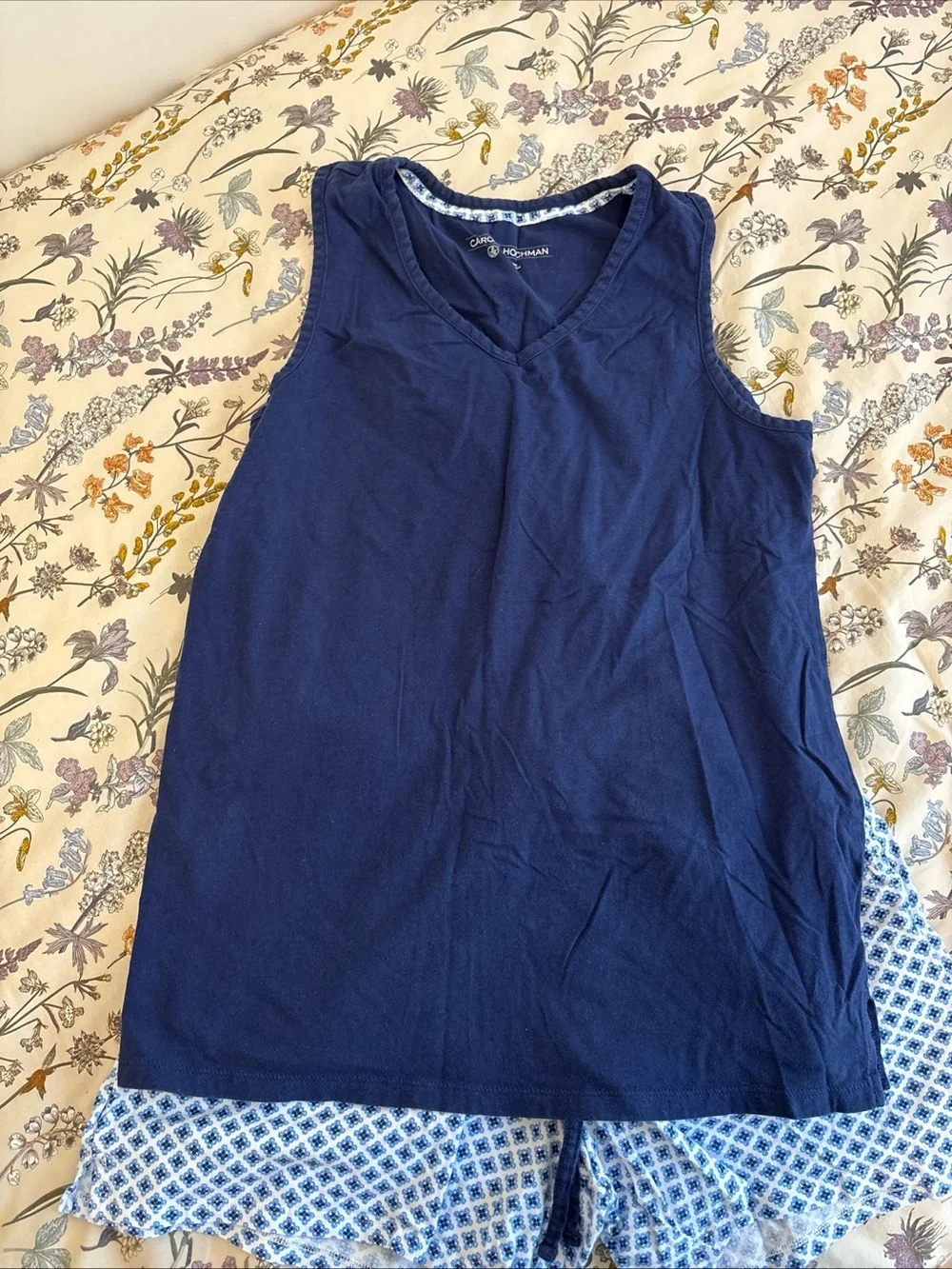 Carole Hochman sz S ladies cotton V-Neck Top with Blue Patterned lounge shorts